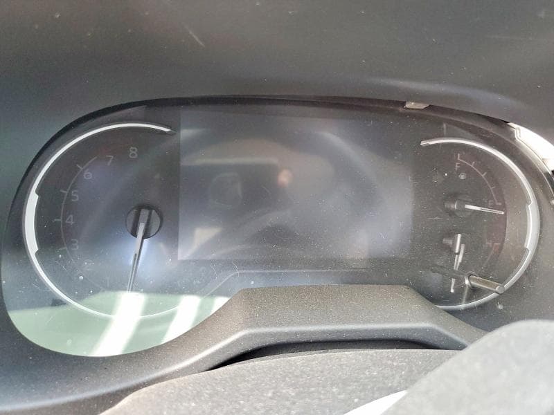 2025 TOYOTA RAV4 XLE PREMIUM 9