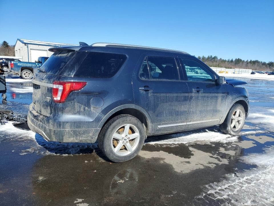 2017 FORD EXPLORER XLT 3