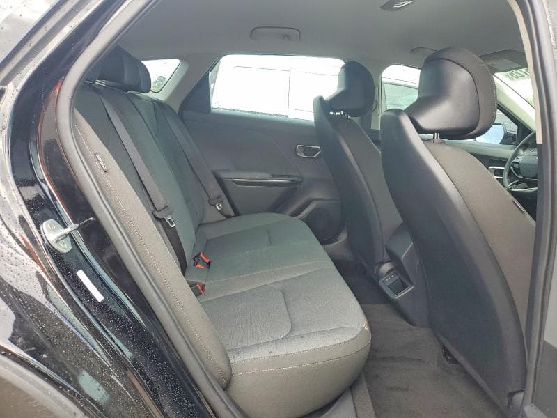 2025 KIA K4 LXS 10