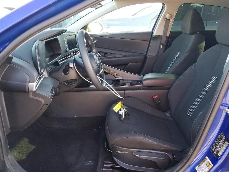 2025 HYUNDAI ELANTRA BLUE 7