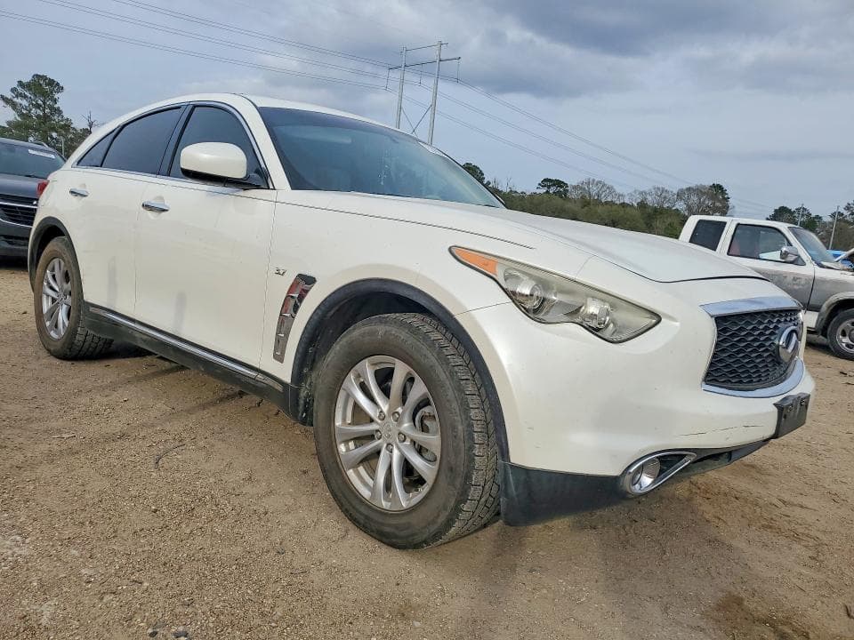 2017 INFINITI QX70 4