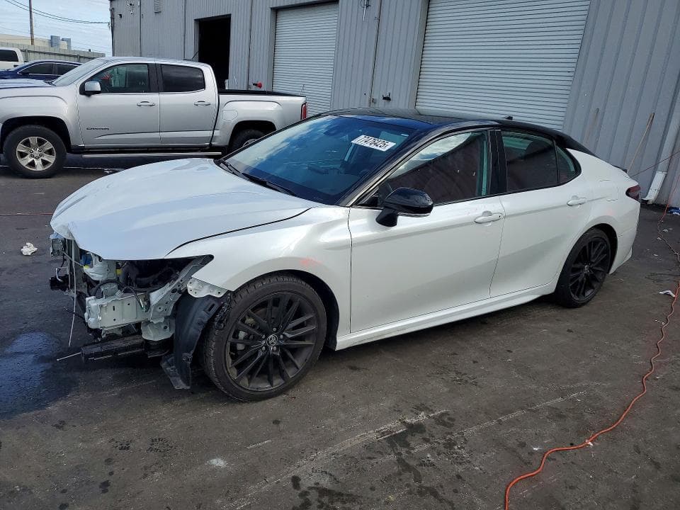 2021 TOYOTA CAMRY XSE V6 - 1