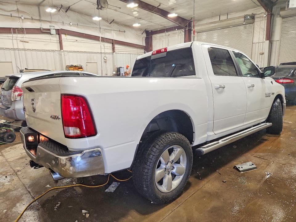 2017 RAM 1500 SLT 3