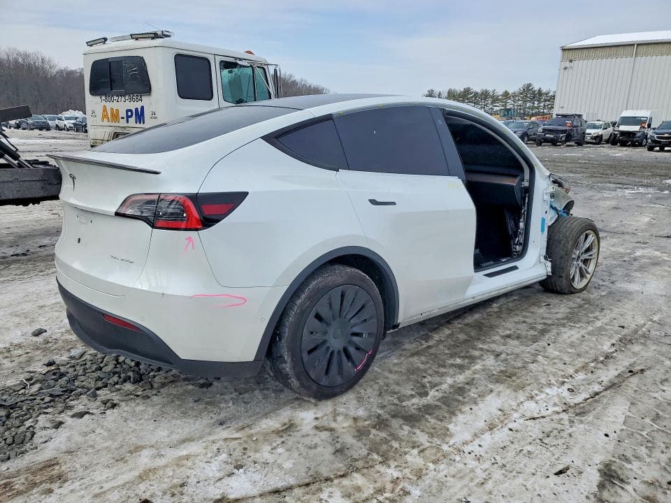 2021 TESLA MODEL Y 3