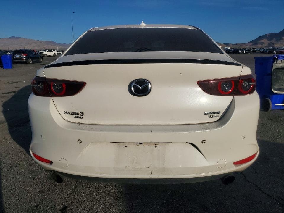2021 MAZDA 3 PREMIUM PLUS 6