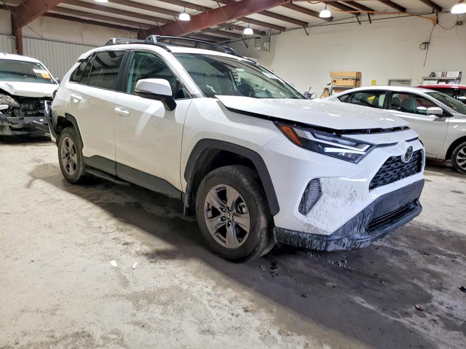 2024 TOYOTA RAV4 XLE 4