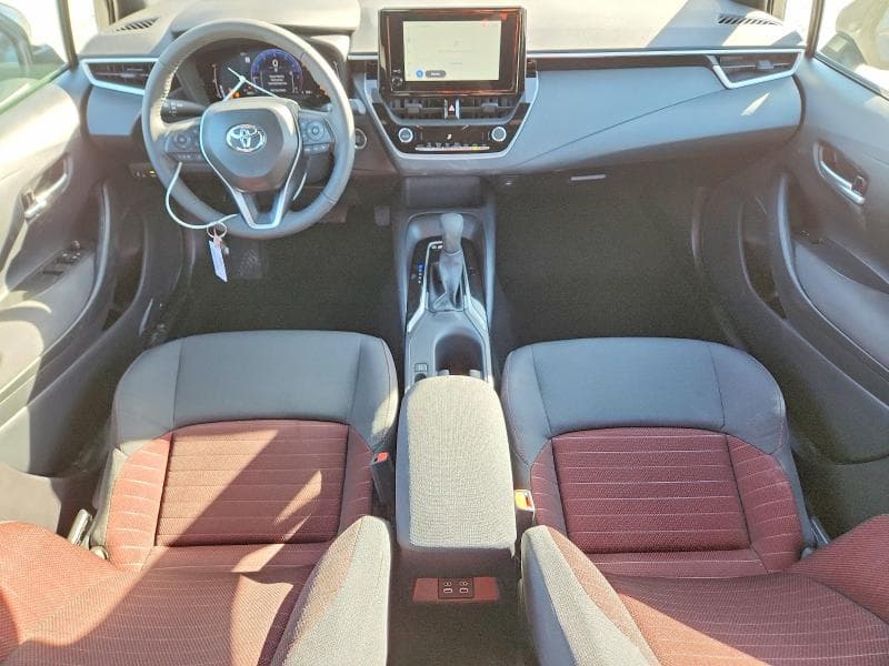 2026 TOYOTA COROLLA SE 8