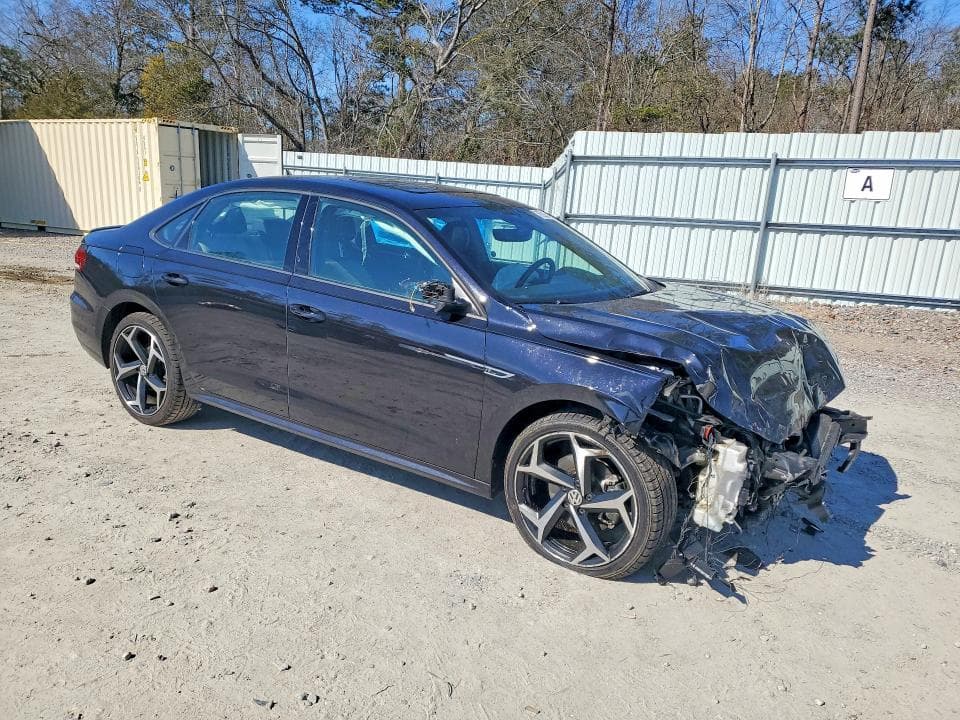 2021 VOLKSWAGEN PASSAT R-LINE 4