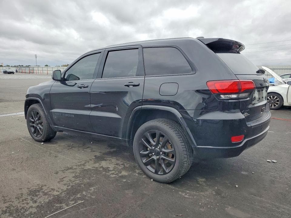2021 JEEP GRAND CHEROKEE LAREDO 2