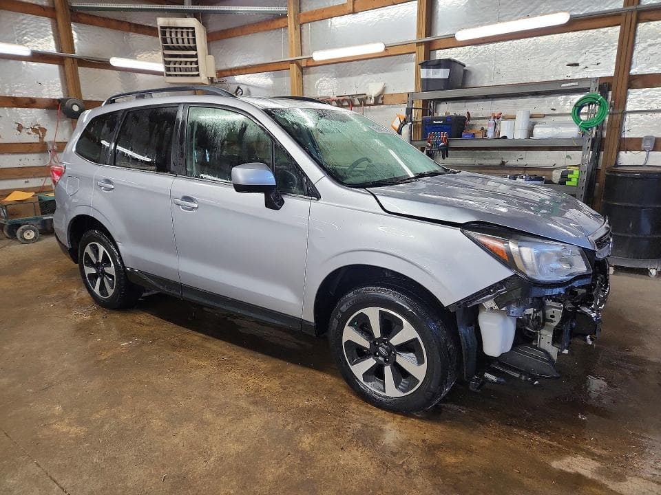 2017 SUBARU FORESTER 2.5I LIMITED 4
