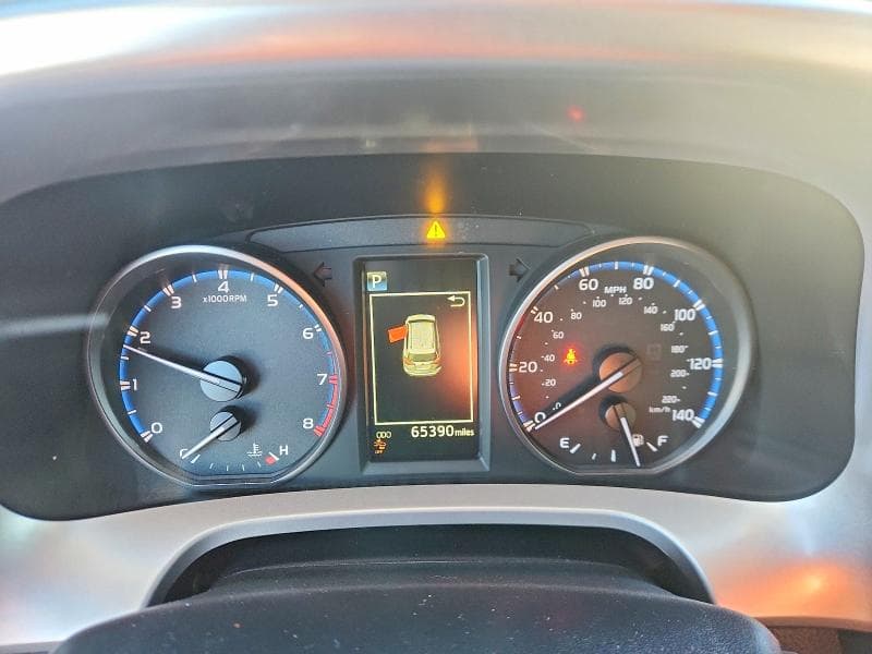 2018 TOYOTA RAV4 LE 9
