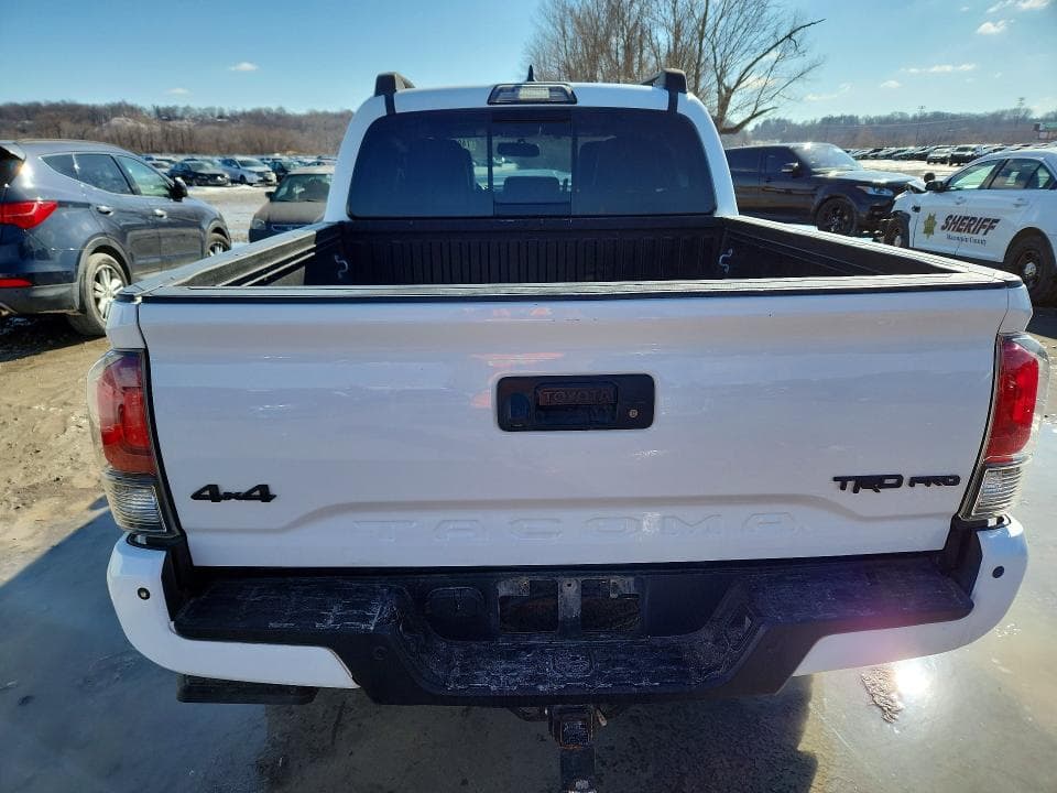 2017 TOYOTA TACOMA DOUBLE CAB 6