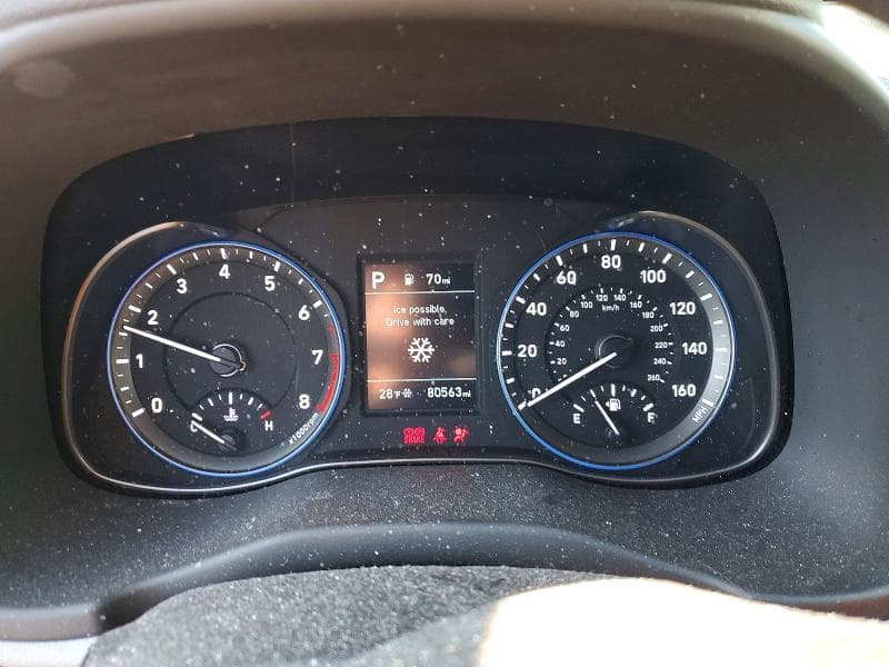 2021 HYUNDAI KONA SE 9