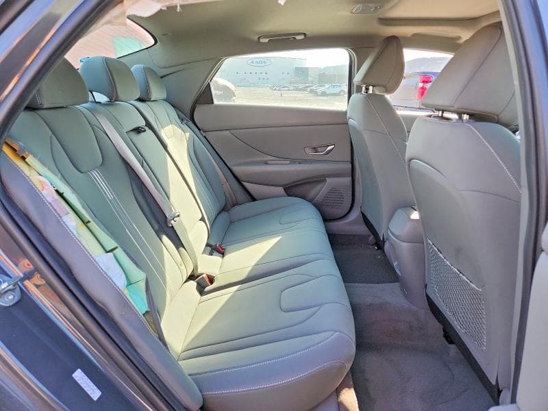 2024 HYUNDAI ELANTRA SEL 10