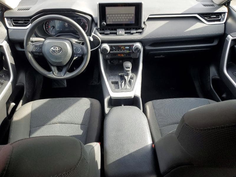 2023 TOYOTA RAV4 LE 8