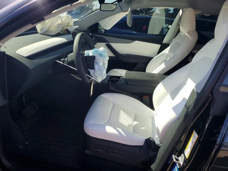 2026 TESLA MODEL Y 7
