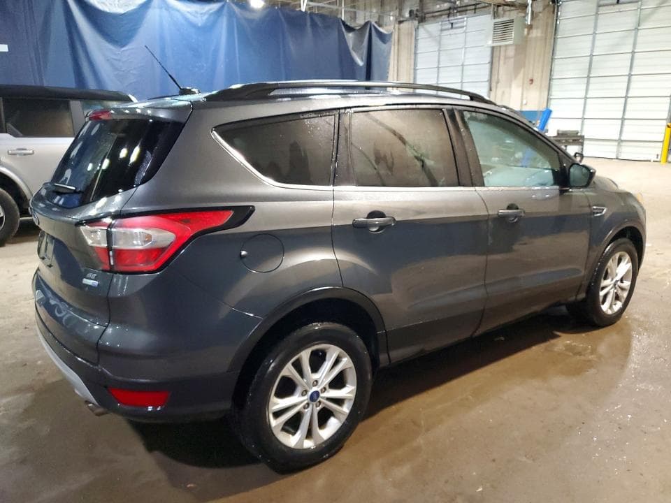 2018 FORD ESCAPE SE 3