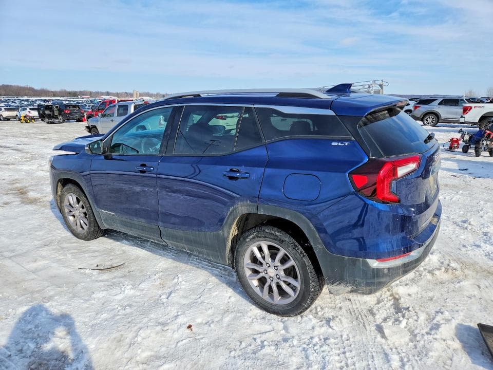 2022 GMC TERRAIN SLT 2