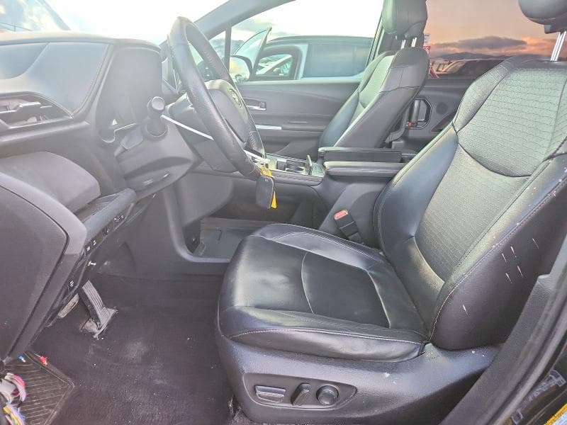 2022 TOYOTA SIENNA XLE 7