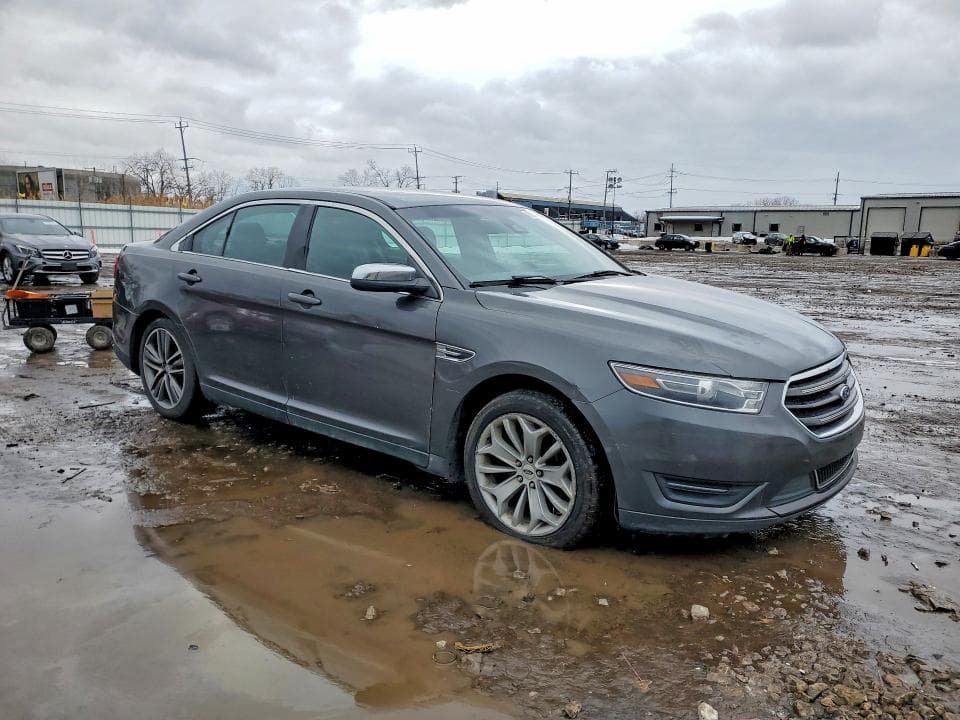 2019 FORD TAURUS LIMITED 4