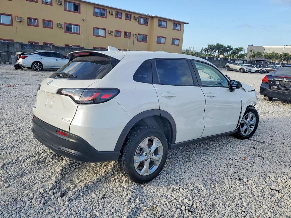 2025 HONDA HR-V LX 3