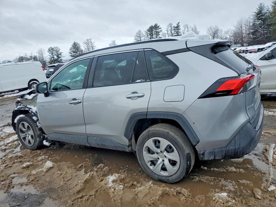 2021 TOYOTA RAV4 LE 2