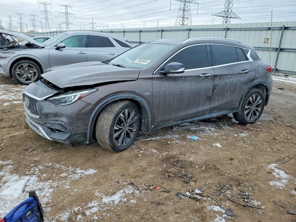 2017 INFINITI QX30 PREMIUM