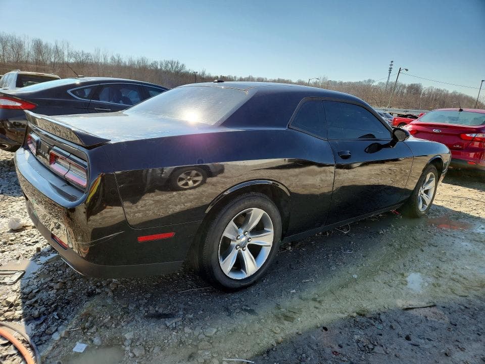 2018 DODGE CHALLENGER SXT 3