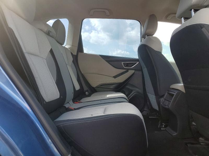 2023 SUBARU FORESTER 10
