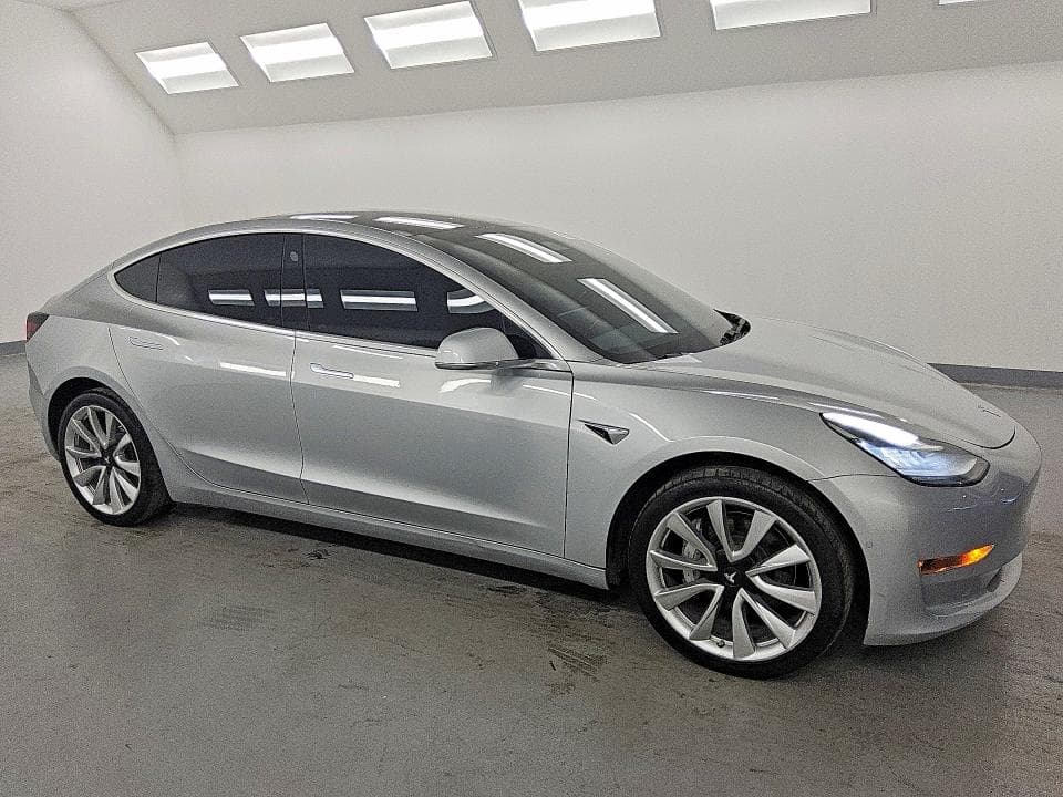 2018 TESLA MODEL 3 4