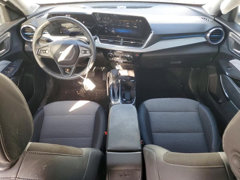 2025 CHEVROLET TRAX 1LT 8