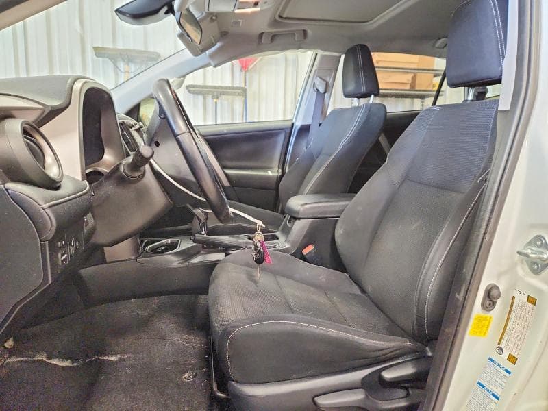 2017 TOYOTA RAV4 XLE 7