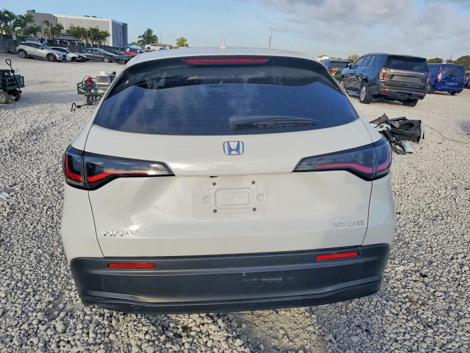 2025 HONDA HR-V LX 6