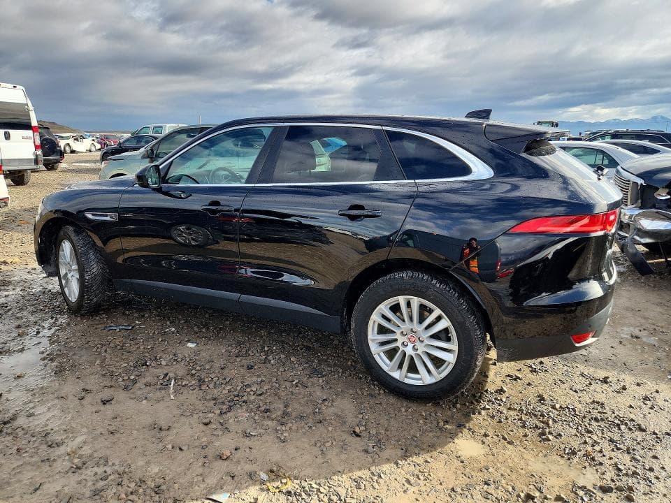 2017 JAGUAR F-PACE PRESTIGE 2