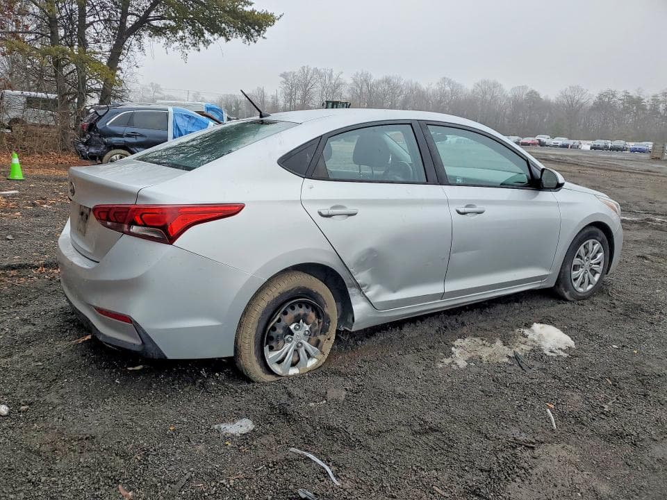 2019 HYUNDAI ACCENT SE 3