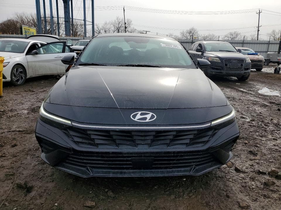 2024 HYUNDAI ELANTRA SEL 5