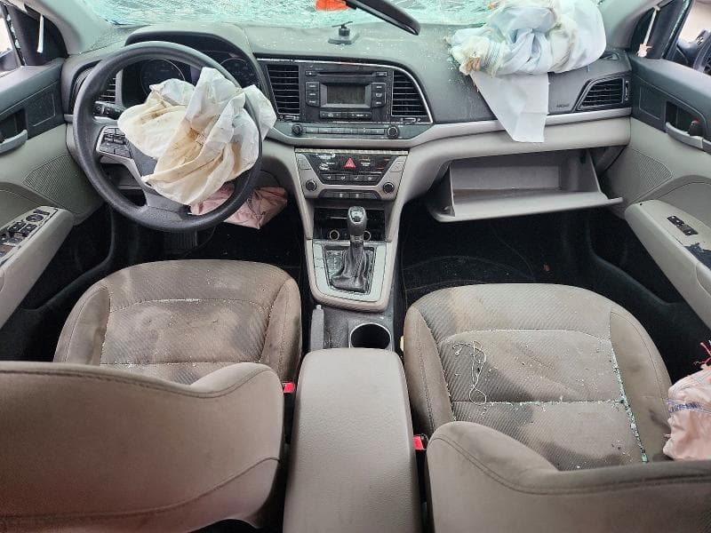 2018 HYUNDAI ELANTRA SE 8