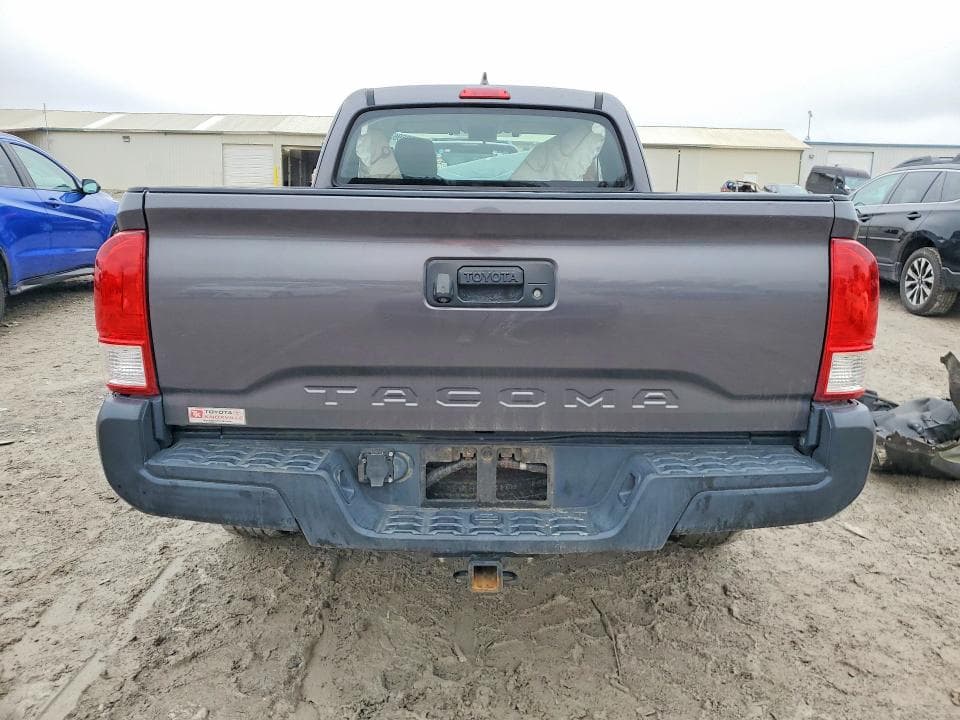 2017 TOYOTA TACOMA SR 6