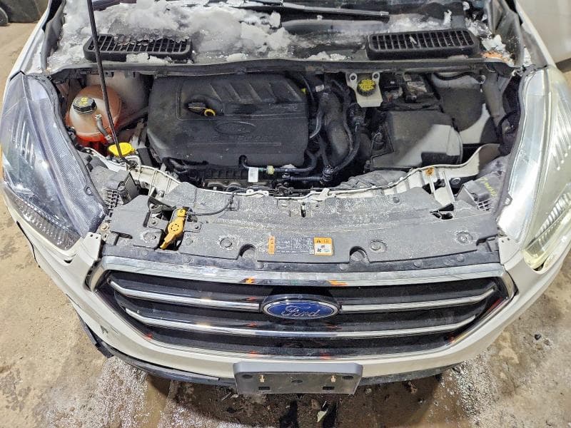 2018 FORD ESCAPE SE 11