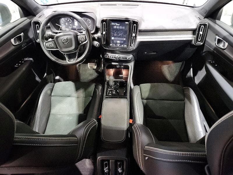 2020 VOLVO XC40 T5 R-DESIGN 8