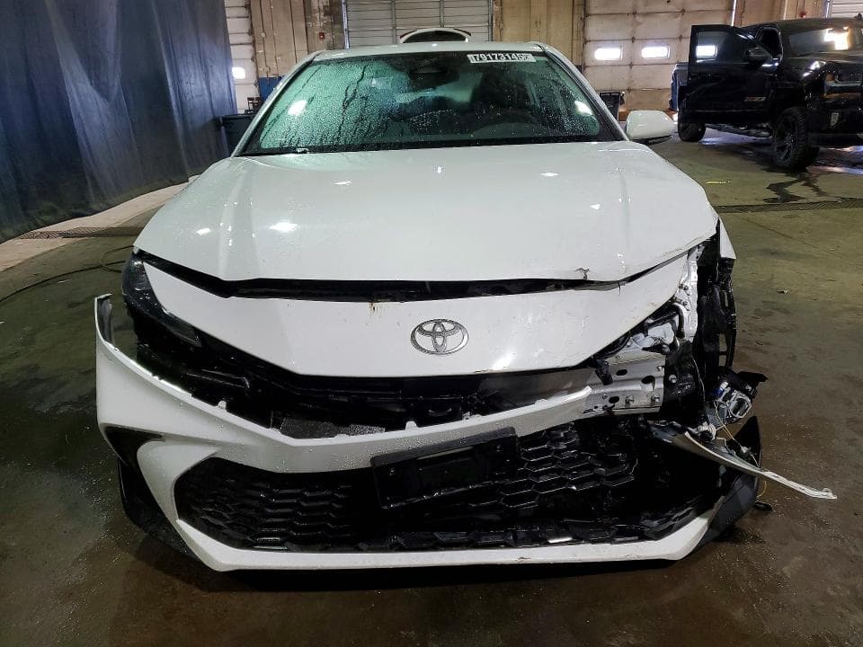 2025 TOYOTA CAMRY SE 5
