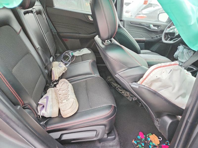 2026 FORD ESCAPE ST LINE 11
