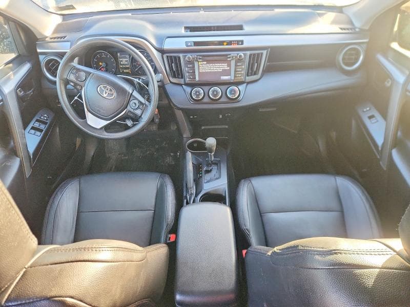2018 TOYOTA RAV4 LE 8