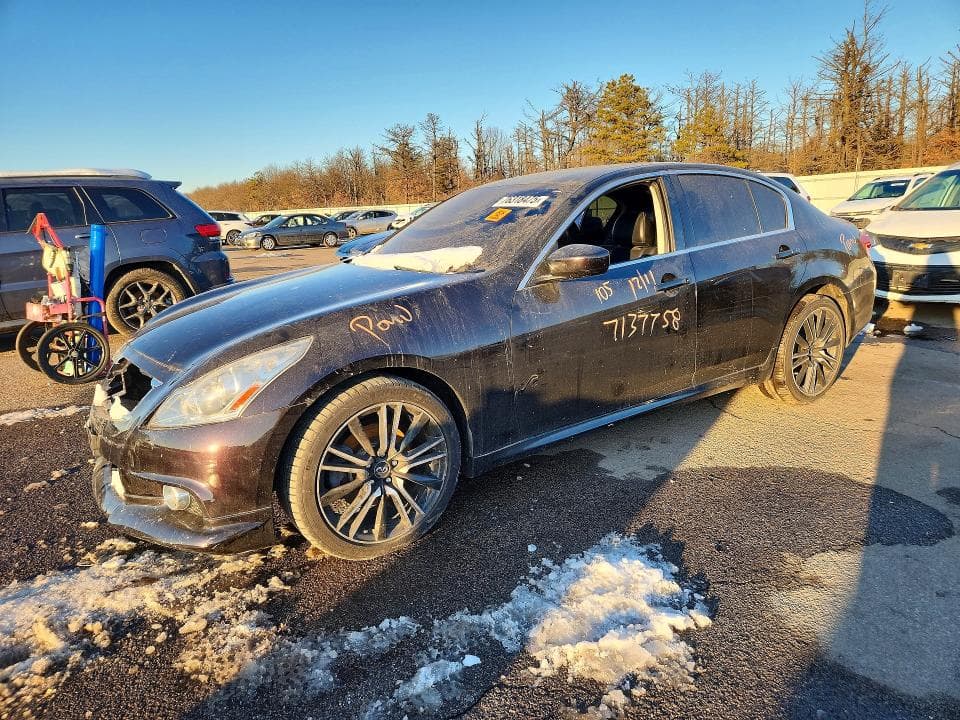 2011 INFINITI G37 - 1