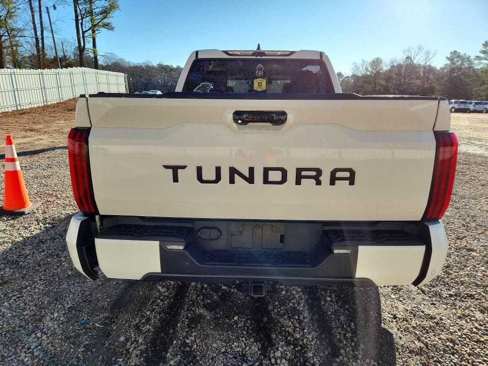 2022 TOYOTA TUNDRA CREWMAX SR 6