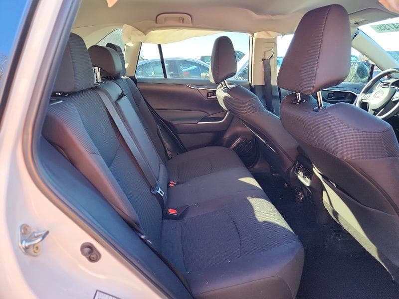 2024 TOYOTA RAV4 LE 10