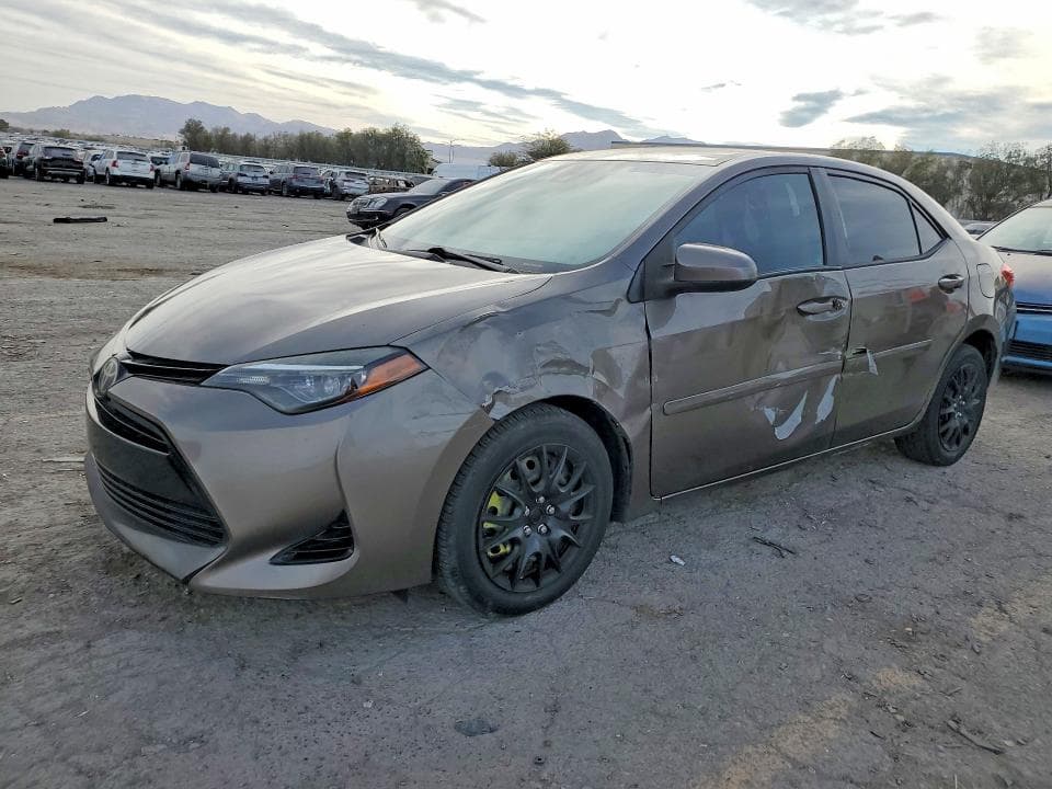 2017 TOYOTA COROLLA LE - 1