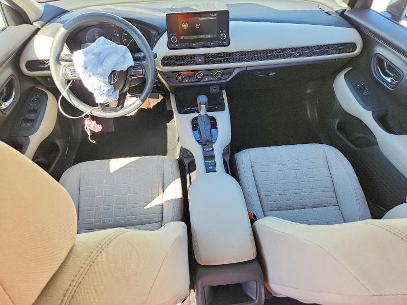 2025 HONDA HR-V LX 8