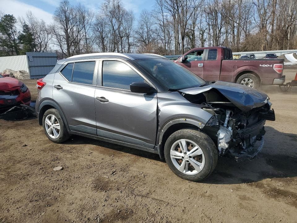 2019 NISSAN KICKS S 4