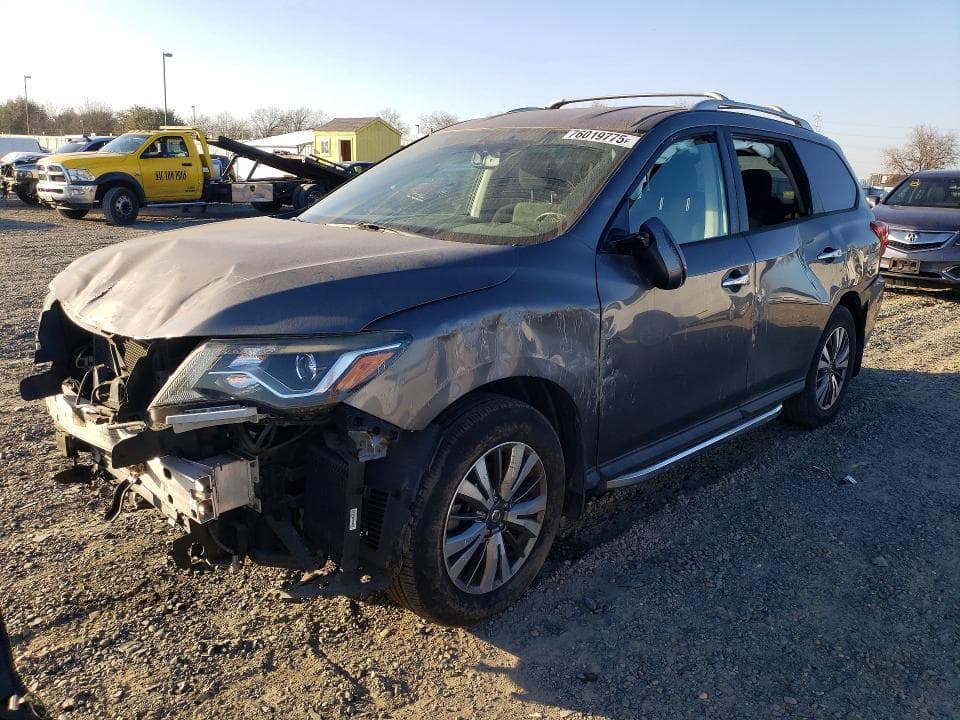 2019 NISSAN PATHFINDER SV - 1